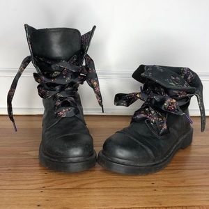 Doc Martens Floral Aimilita size 8